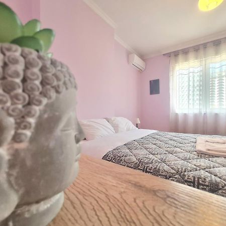Sandra'S Apartment In Tirana Center Luaran gambar