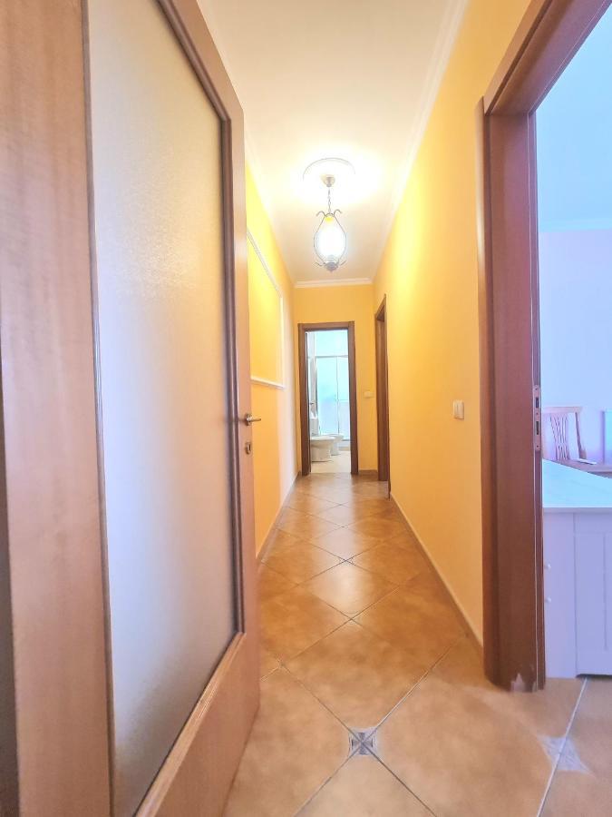 Sandra'S Apartment In Tirana Center Luaran gambar