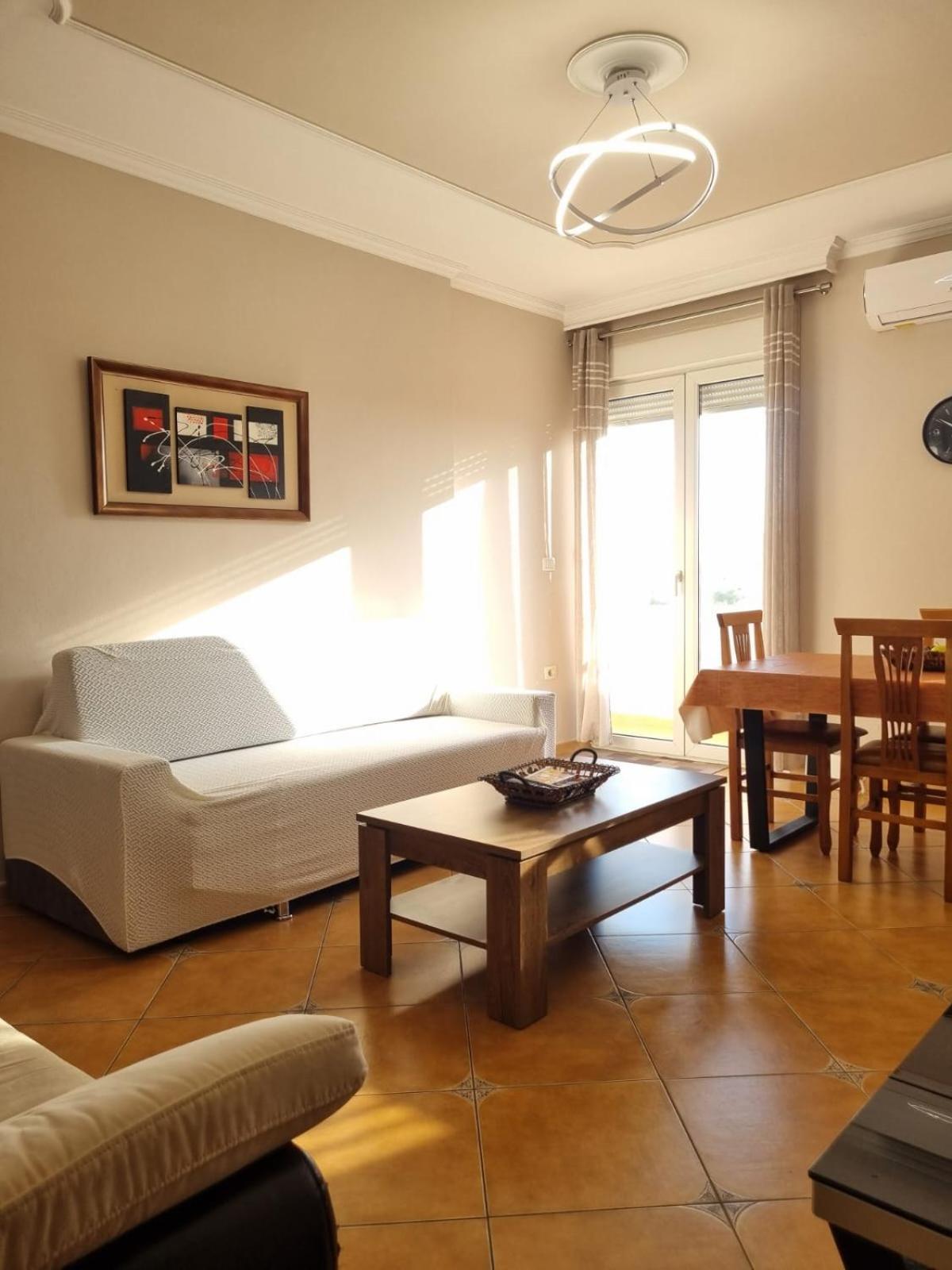 Sandra'S Apartment In Tirana Center Luaran gambar