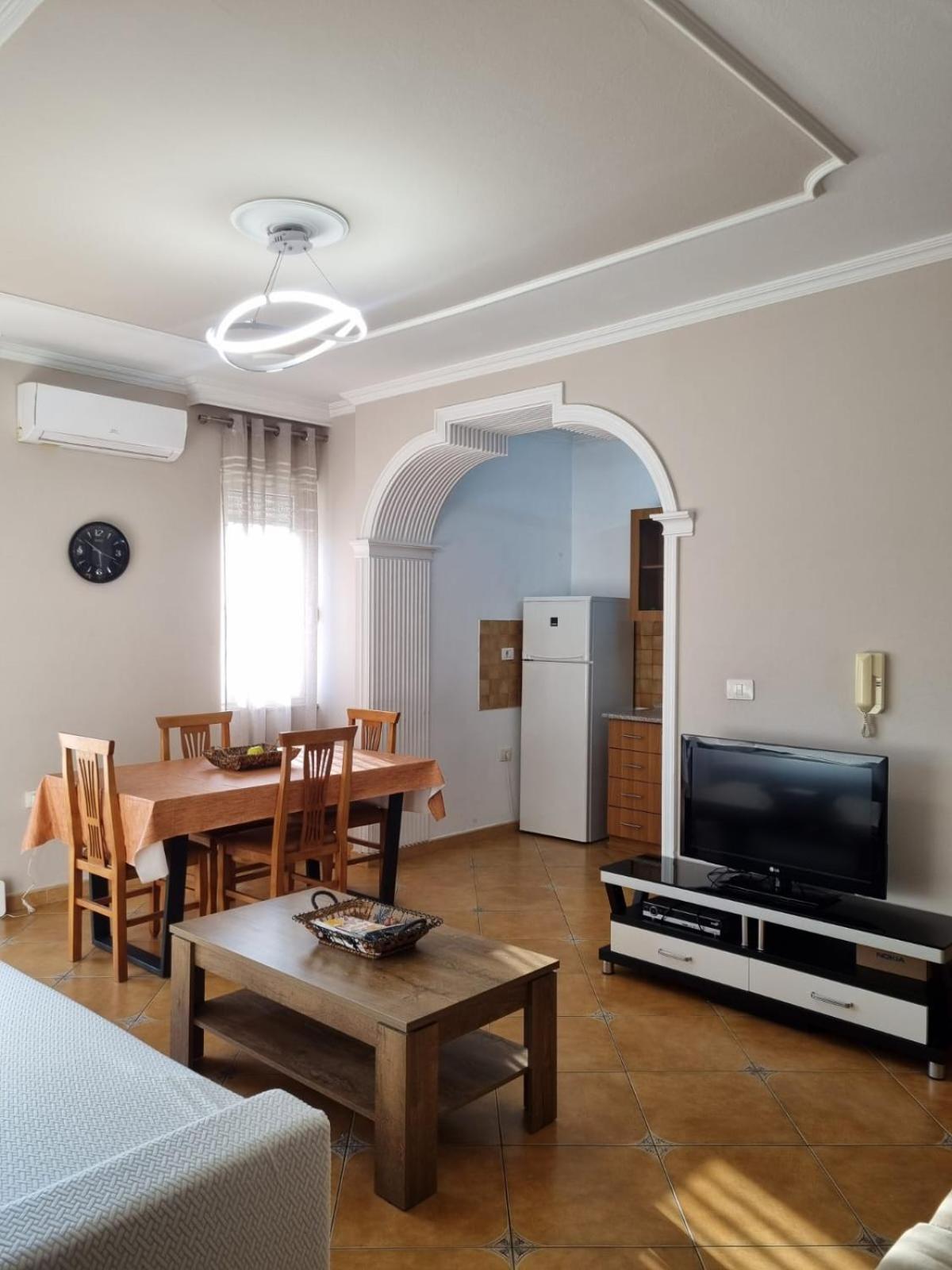 Sandra'S Apartment In Tirana Center Luaran gambar